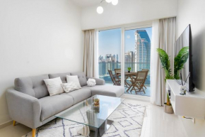 Delightful 2BR apartment at Reva Residences